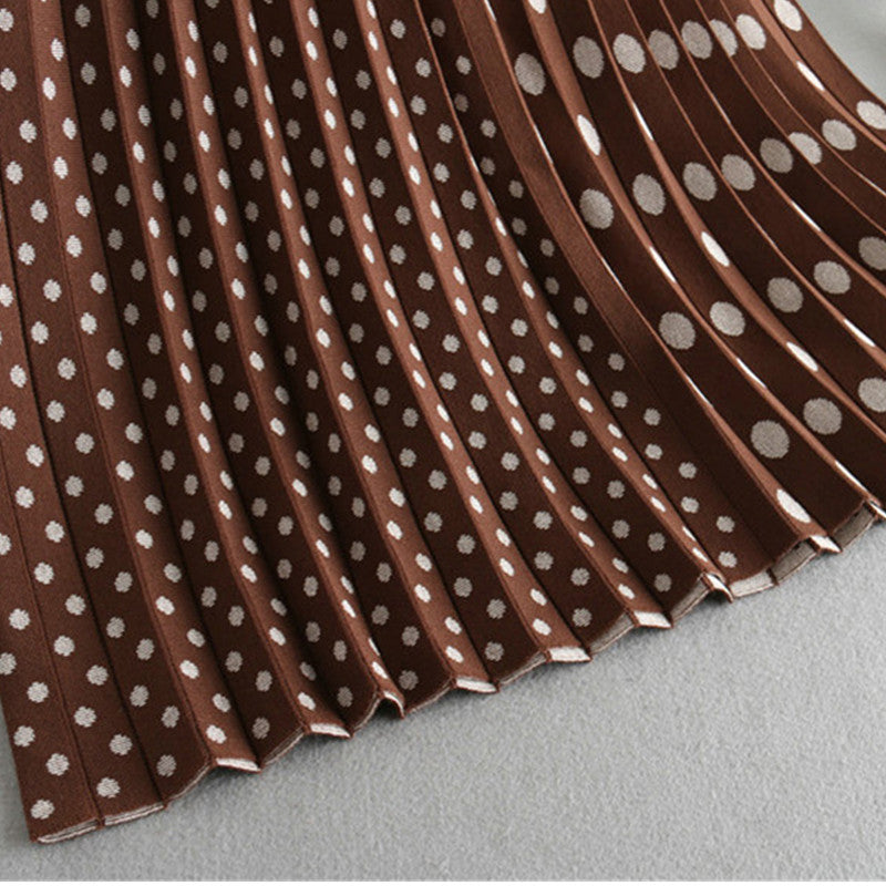 Knitted pleated dress