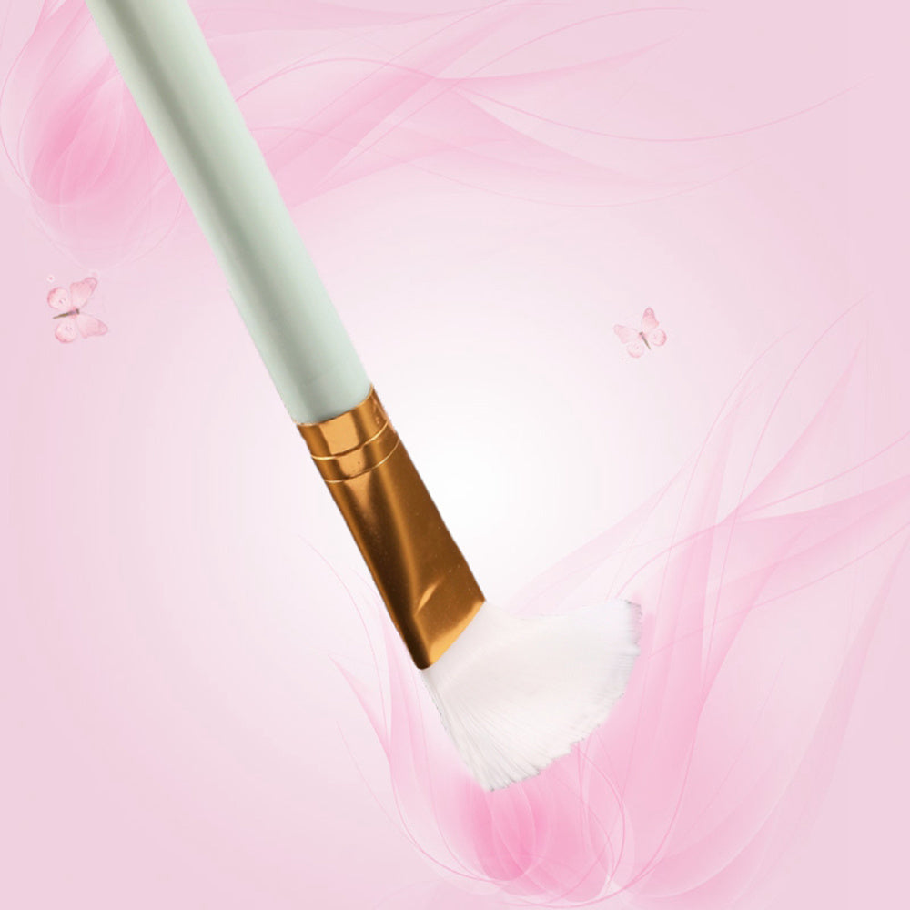 Mask brush for beauty adjustment