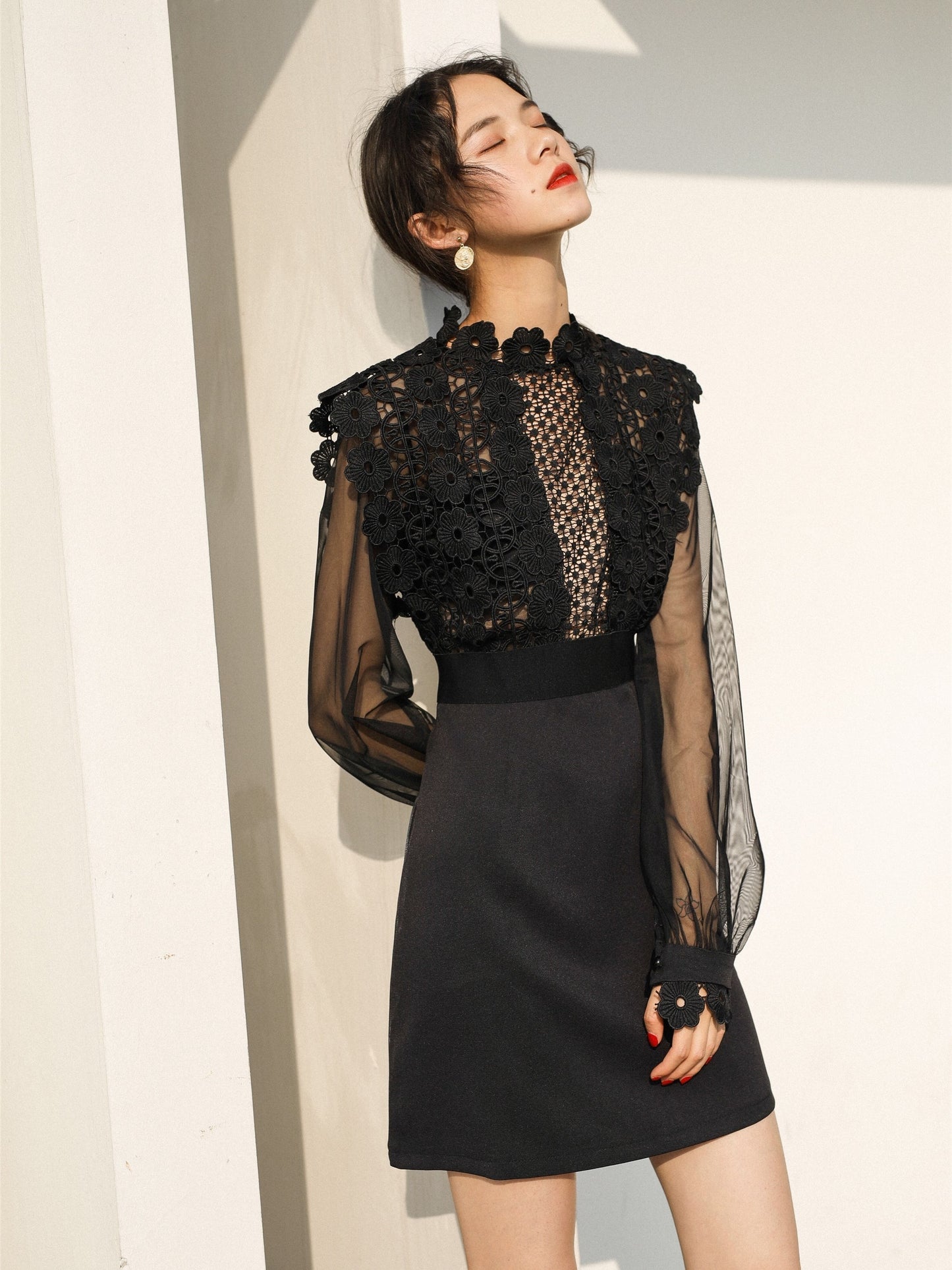 Women's Hollow Lace Little Black Dress