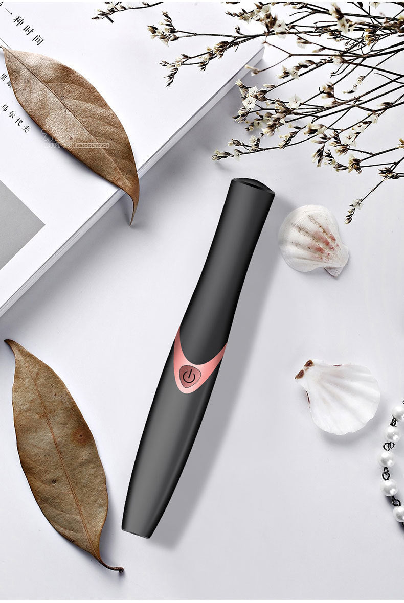 Electric mascara for even adherance and extension