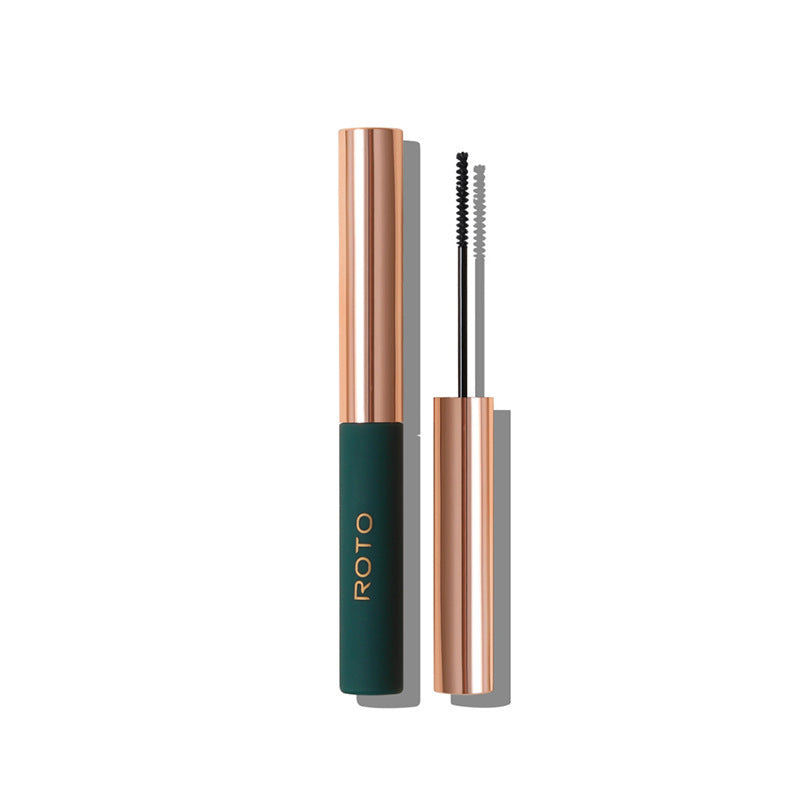Clump-Free Mascara create long curly lashes for a Natural look