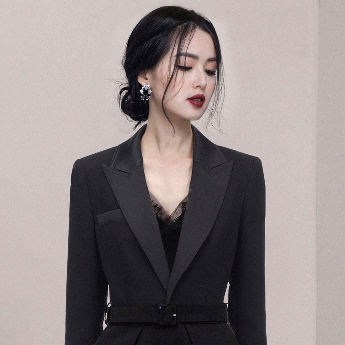 Women's Fashion Temperament Lace Jumpsuit Shorts