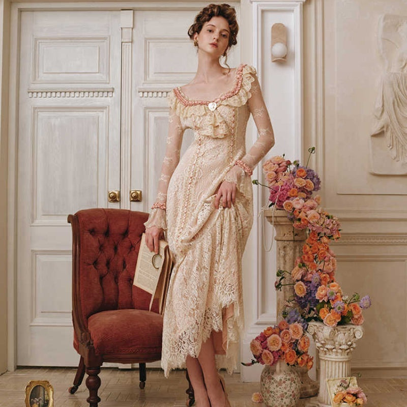French Sweet Long Sleeve slim lace Dress